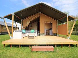 Camping Marina Eemhof, luxury tent in Zeewolde