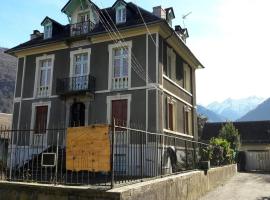 Villa Gracieuse, hotel v destinaci Luchon