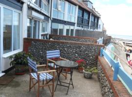 Sea View 3 Promenade, holiday home in Sheringham