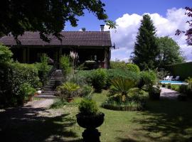 vakantiewoning Thury, hotel with parking in Thury