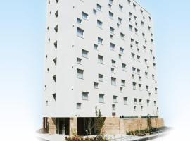 S.Training Center Hotel Osaka, מלון ב-אומדה, אוסקה