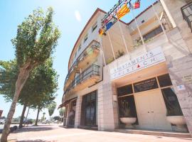 Residencial Super Stop Palafrugell, hotel a Palafrugell