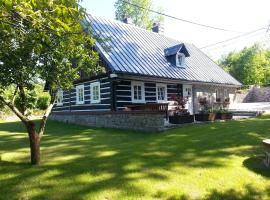 Dom Nad Wodospadem pod Śnieżnymi Kotłami, vakantiewoning aan het strand in Jelenia Góra-Jagniątków