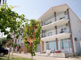 Apartments Vila Dusan, apartman u Sutomoru