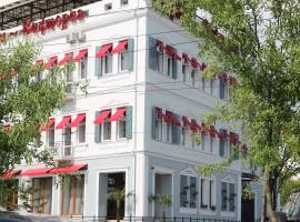 Boutique Hotel Atrium-Victoria, hotel in Sukhum