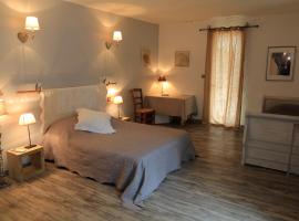 Mas d'Auzières, B&B in Saint-Gilles