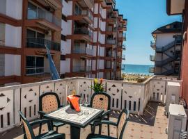 马利布兰酒店，位于利多迪耶索罗的海滩酒店