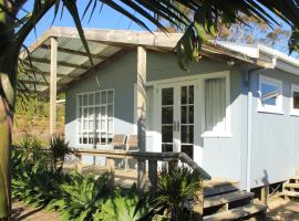 Hot Water Beach Surf Sound Cottage: Hotwater Beach şehrinde bir tatil evi