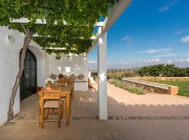 Featured image of post Menorca Hostales Su distancia al centro hist rico a s lo 5 minutos andando junto con su cercan a al puerto