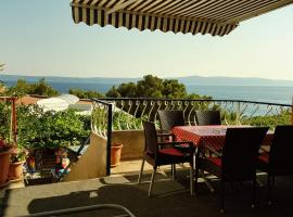 Apartment By The Sea，位于伯德古拉的酒店