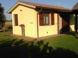 Monolocale con giardino, hotel in Castiglione della Pescaia