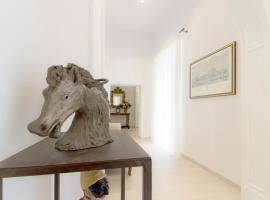 Palazzo d'Auria ApartHotel, serviced apartment in Naples
