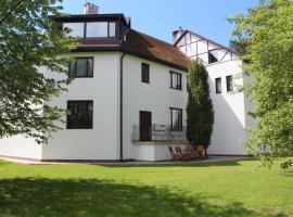 Villa Neubad, hostal o pensión en Saulkrasti