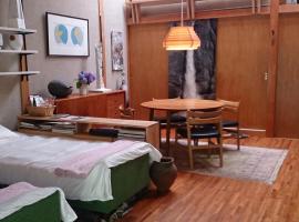 Tajimi Guest House, hotel med parkering i Tajimi