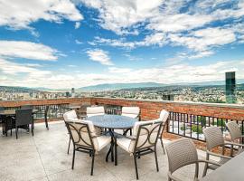 The Terrace Boutique Hotel, Mtatsminda , Tbilisi, hótel á þessu svæði