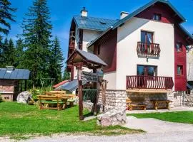 Apartments and Rooms Planinska Idila