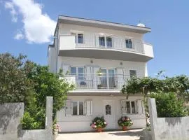 Apartman Karić