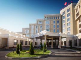 Ramada by Wyndham Almaty: Almatı'da bir Ramada oteli