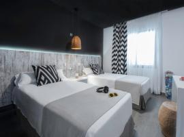 Aparthotel Vibra Mogambo - Adults only, hotel en Playa d'en Bossa