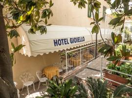 Bed and Breakfast Gioiello, hotel en Celle Ligure
