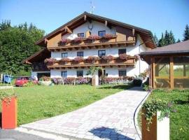 Haus-Spannbauer-Wohnung-Dreisessel โรงแรมในAltreichenau