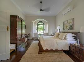 Torburnlea Homestead Luxury Accommodation, hotel near i'Langa Mall, Nelspruit