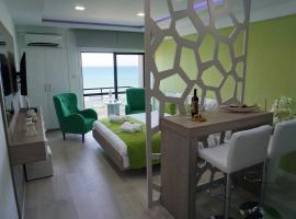 Lazuli Sea View-Beachfront Ap 405