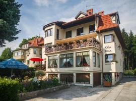 Villa Nina, romantisches Hotel in Polanica-Zdrój