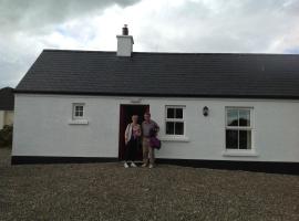 Derg Cottage, family hotel in Strabane