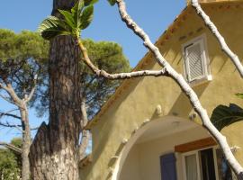 Les Grillons, hôtel à Sainte-Maxime