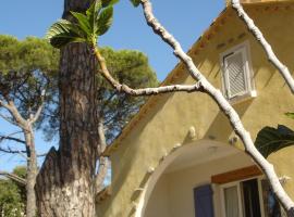 Les Grillons, hotell i Sainte-Maxime