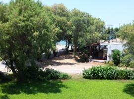 Rooms Leonidas, serviced apartment in Kissamos