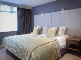 Four Seasons Hotel & Leisure Club, hotel con parcheggio a Monaghan