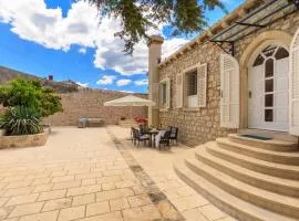 Hedera Estate, House Hedera V