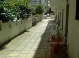 Aleksandros Apartments