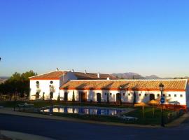 Complejo Pueblo Blanco, bungalow en Olvera