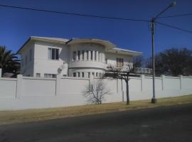 Oppihoek Gastehuis, ξενοδοχείο σε Kroonstad