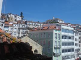 BE Coimbra Hostels, hotel in Coimbra