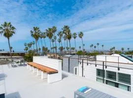 Steps to the Beach, Rooftop Deck