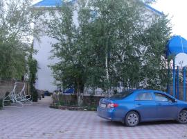 Guest House Domashniy, hotell i Zaliznyi Port