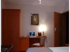 Hotel South Charleroi Airport, hotel near Charleroi Airport - CRL, 