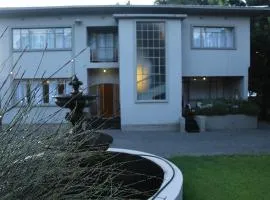 29onTait Guest House