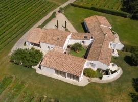 Chambres d'hôtes Les Sarments, homestay in Saint-Pierre-dʼOléron