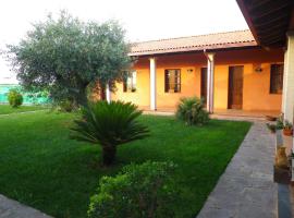 CuccuruAio' B&B, Hotel in Siamaggiore