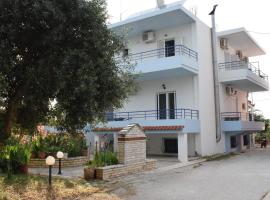 Lydia Rooms & Studios, guest house in Preveza