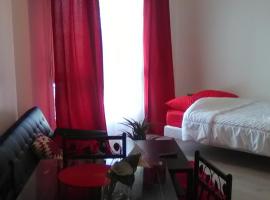 Appartements Sully, hotel in Mantes-la-Jolie