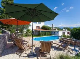 Villa Mir