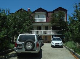 Gios Guest House, ξενοδοχείο σε Chakvi