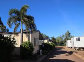 AAOK Karratha Caravan Park, hotel na may parking sa Karratha