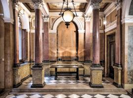 Seven Historical Suites, hotel v Terstu